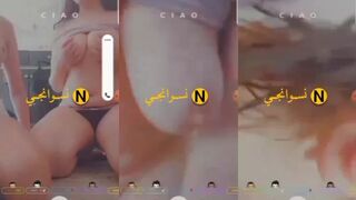 عرض برايفت فاجر اتنين بنات زي القمر مقطعين بعض بوس ومص واحضان وحاجة اخر دلع