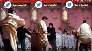الفيلم الكامل لجوز الفلاحين 7 دقايق يرفع الجلابيه والمتناكه ترضع زبره وتنام وتاخد الزبر فى قعرها يخليها تصوت وتتكيف الصوت واضح جدا