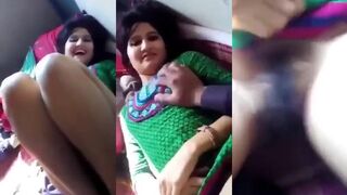 اختي الشهوانية تدفعني لفعل الفاحشة بجسمها