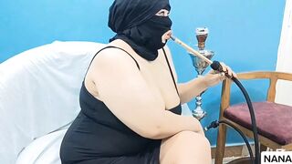 القحبة بتنيك جوز بنتها في غيابها بفضيحة حماتي المصرية